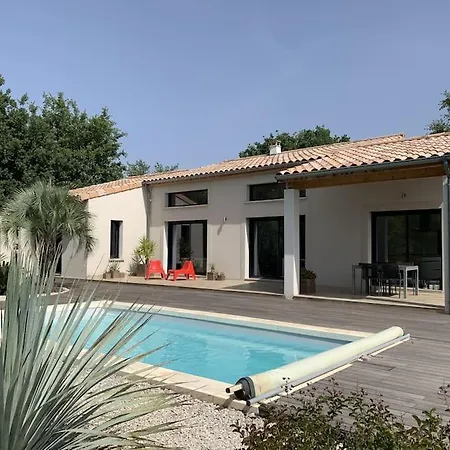 Les Fuseaux Villa *