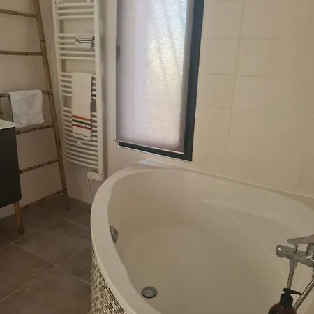 Les Fuseaux Villa *